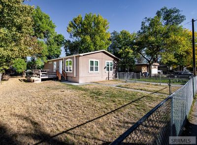 775 Lakewood Avenue, House other with 3 bedrooms, 2 bathrooms and null parking in Idaho Falls ID | Image 2