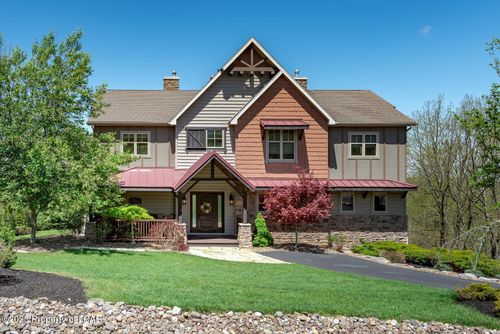 968 Scots Pine Ln, Hazleton, PA, 18202-3443 | Card Image