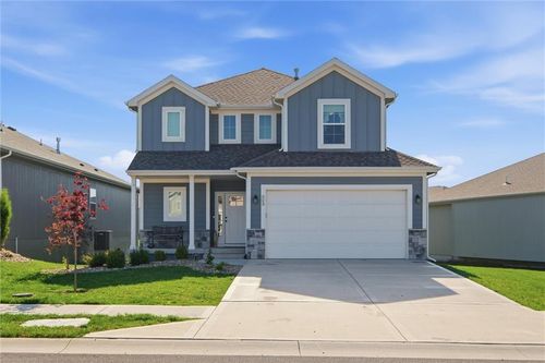 523 Nw 110th St, Kansas City, MO, 64155-1704 | Card Image