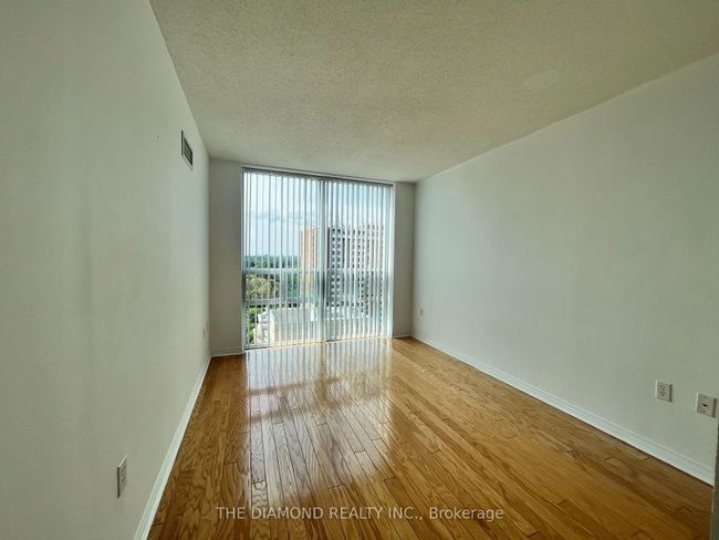 PH04 - 15 Michael Power Pl, Condo with 1 bedrooms, 1 bathrooms and 1 parking in Etobicoke ON | Image 6