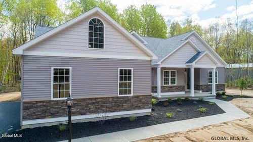 617 Kinns Rd, Clifton Park, NY, 12065-1720 | Card Image