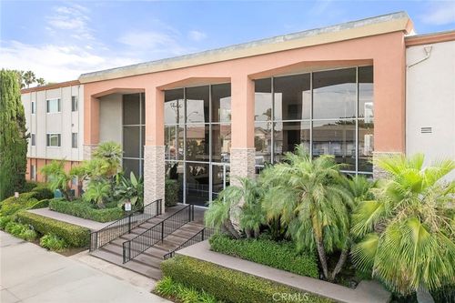 c33-400 N Acacia Ave, Fullerton, CA, 92831 | Card Image