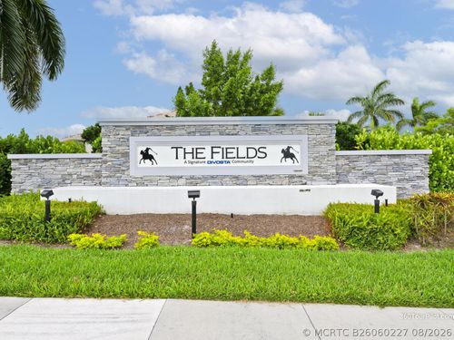 4808 Chantilly Rd, Lake Worth, FL, 33467-7412 | Card Image