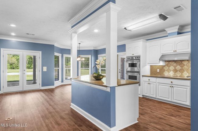 17-web-or-mls-211 Lake Terrace-22 | Image 22