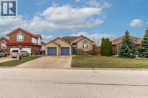 1375 Matthew Cres, Belle River, ON, N8L0S2 | Card Image