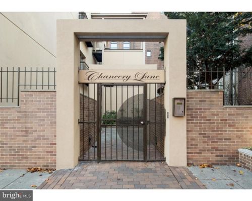 apt-207-8-130 Arch St, PHILADELPHIA, PA, 19106-2234 | Card Image