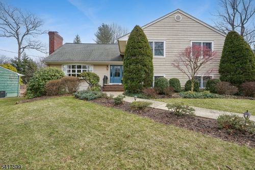 63 Gallinson Dr, New Providence, NJ, 07974-2721 | Card Image