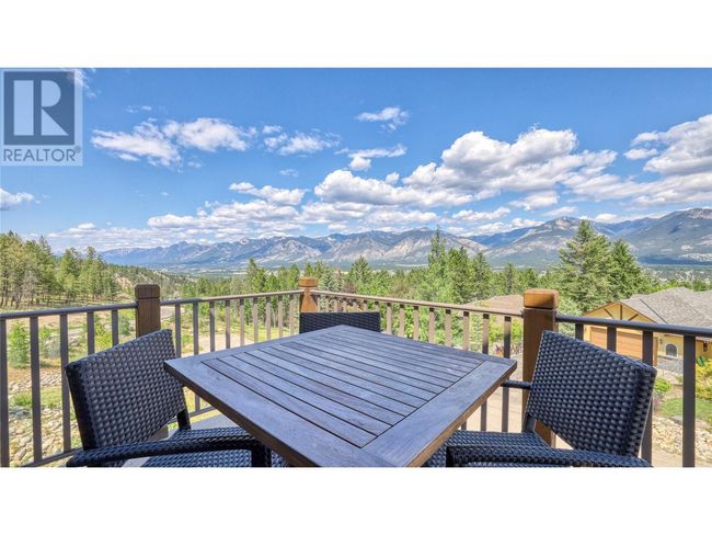 1910 Pineridge Dr, House other with 5 bedrooms, 3 bathrooms and 23 parking in Invermere BC | Image 14