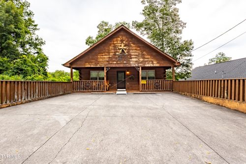 440 Oak Sky Way, Sevierville, TN, 37876-3412 | Card Image