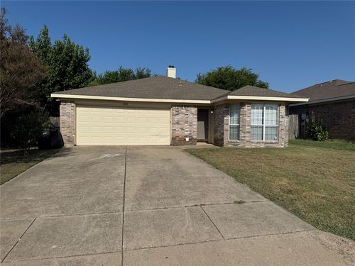 8045 Cannonwood Dr, Fort Worth, TX, 76137-6024 | Card Image