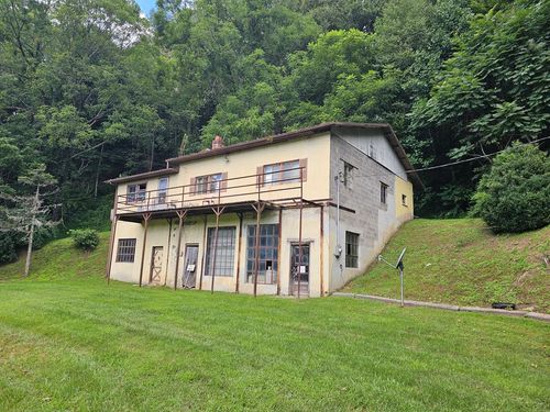 2058 Elk Horn Rd, Woodlawn, VA, 24381-2750 | Card Image