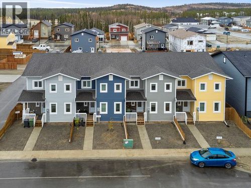 45 Wyvern Ave, Whitehorse, YT, Y1A0T6 | Card Image