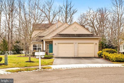 109 Fontaine Ct, MONROE TOWNSHIP, NJ, 08831-5990 | Card Image