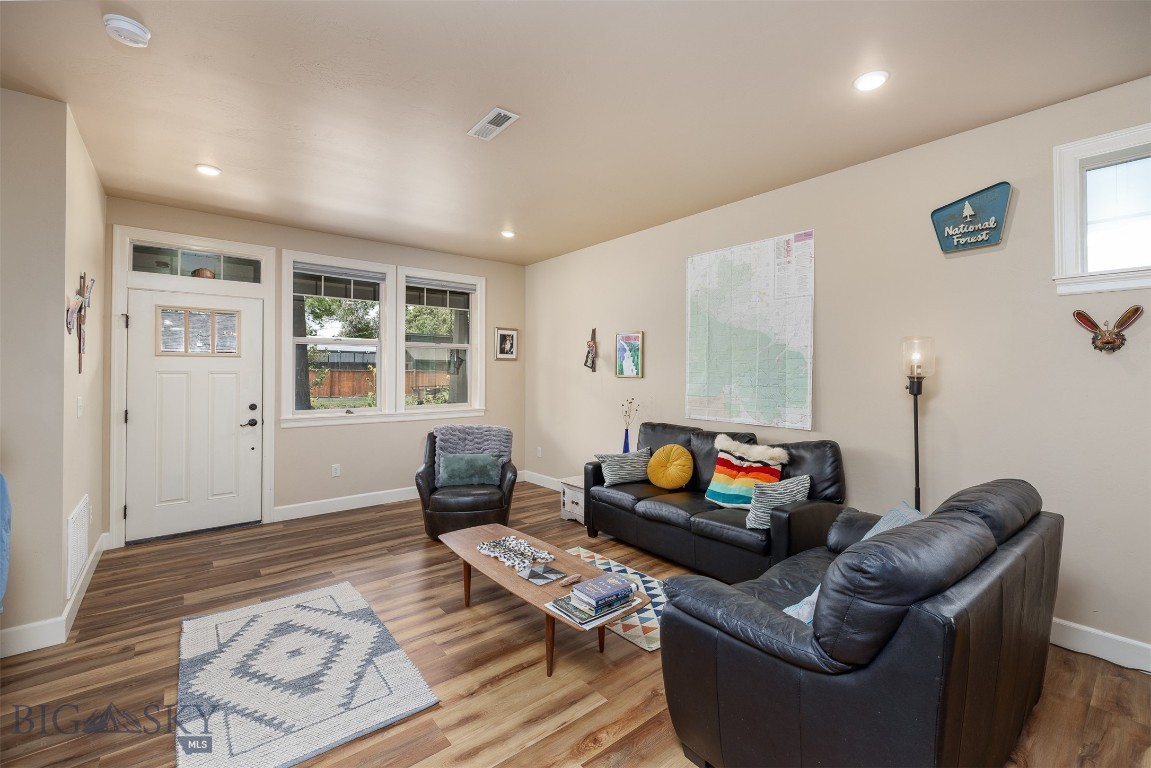 Residential in Livingston 5