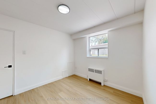 2 - 2424 New St, Condo with 2 bedrooms, 1 bathrooms and 1 parking in Burlington ON | Image 17