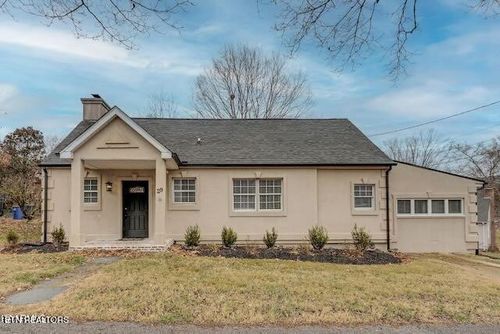 29 E Circle Rd, Norris, TN, 37828-5008 | Card Image