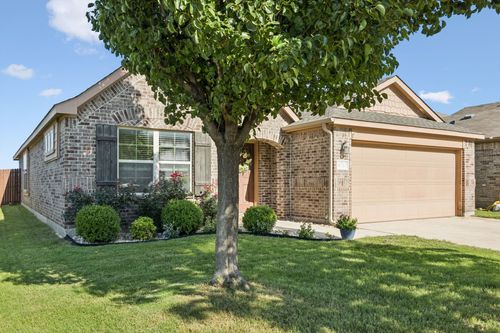 4717 Homelands Way, Fort Worth, TX, 76135-1666 | Card Image
