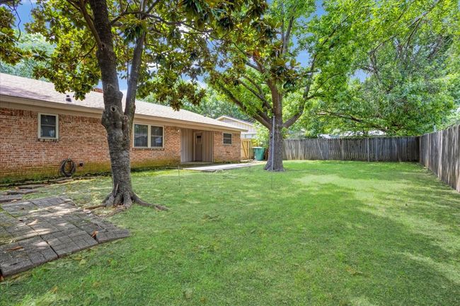 2909 Dover Dr, House other with 3 bedrooms, 2 bathrooms and null parking in Sherman TX | Image 23