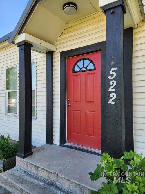 522 N 9th St, Payette, ID, 83661-2424 | Card Image