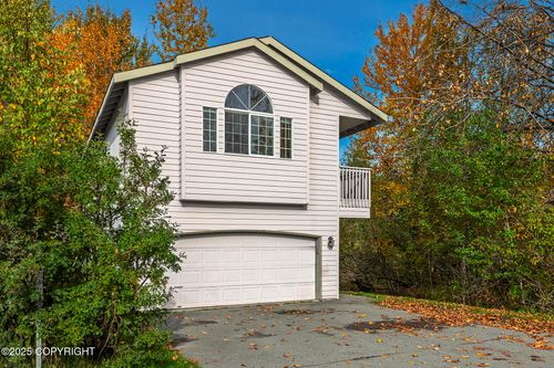 10-6925 Creekview Loop, Anchorage, AK, 99507-5114 | Card Image