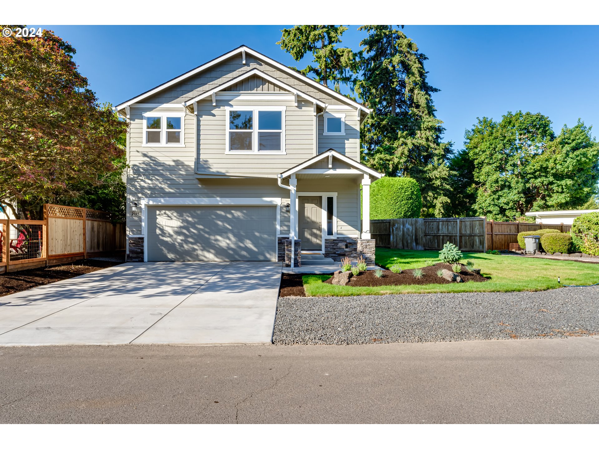 Sandy Dr, Eugene, OR 97401