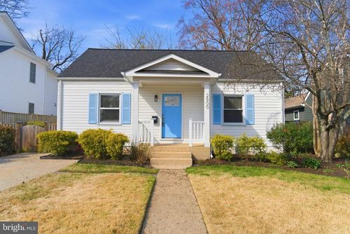 2800 Cameron Rd, FALLS CHURCH, VA, 22042-2017 | Card Image