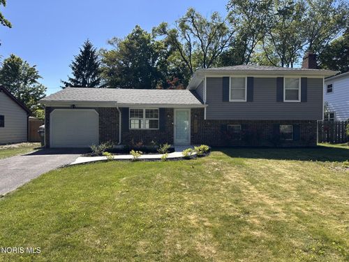 2347 Brownlee Dr, Toledo, OH, 43615-2713 | Card Image