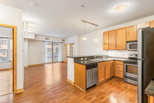 211-2900 University Avenue Se, Minneapolis, MN, 55414 | Card Image