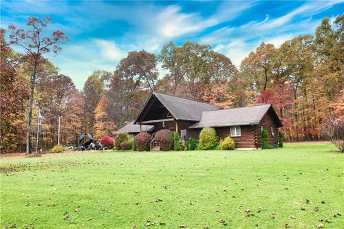 547 Maple Shade Rd, Cranberry, PA, 16319-3311 | Card Image