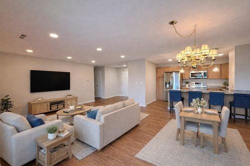 3r-1006 Paradise Rd, Swampscott, MA, 01907-1308 | Card Image