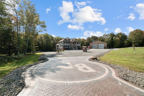 210 Grey Rd, South Fallsburg, NY, 12779-5304 | Card Image