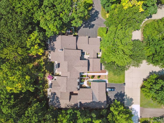 59-1105-Ivyglen-Cir-Bloomfield-Hills-MI-48304-WindowStill-09.jpg | Image 49