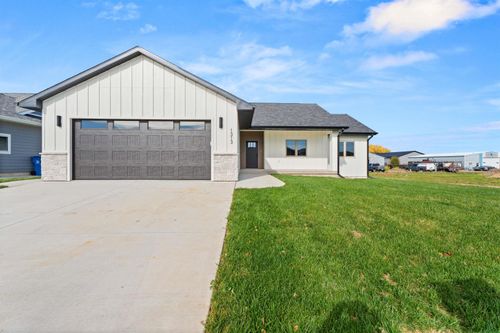 1313 Cornell, Vermillion, SD, 57069 | Card Image