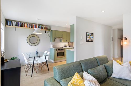304-1825 W 8th Ave, Vancouver, BC, V6J1V9 | Card Image