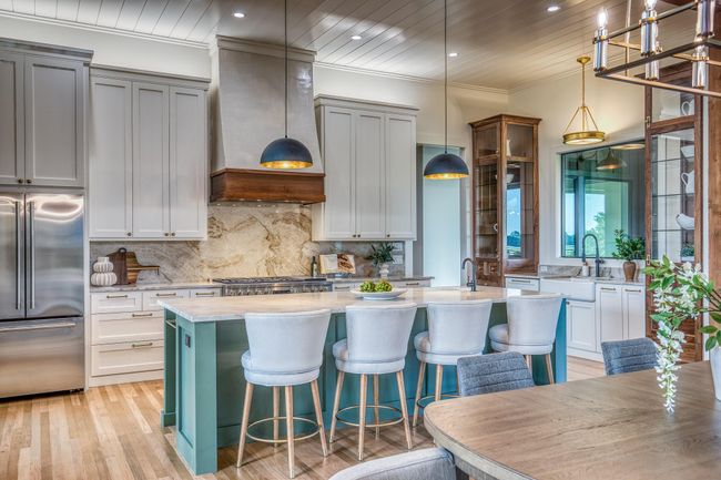 104 Hartfield Rd, Home with 4 bedrooms, 5 bathrooms and 3 parking in Round Top TX | Image 11