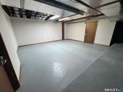 ll4-132 Main St, Southington, CT, 06489-2561 | Card Image