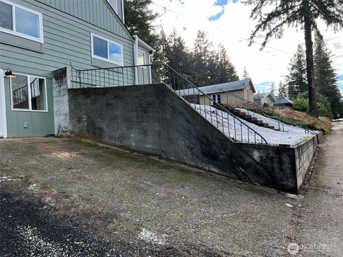 1663 Harrison Ave Se, Port Orchard, WA, 98366-2762 | Card Image