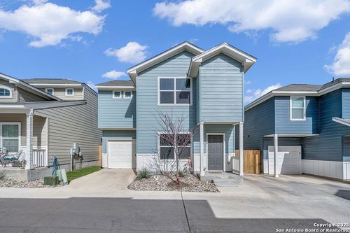 18b-2045 Silver Oaks, San Antonio, TX, 78213-1690 | Card Image