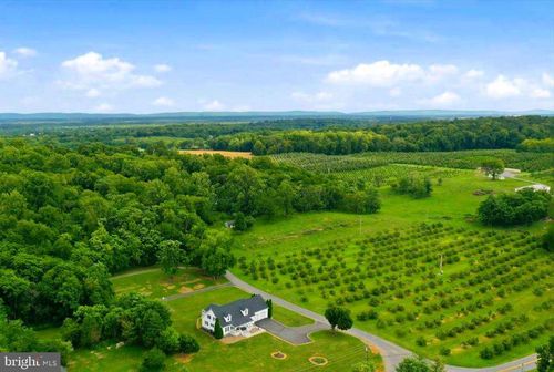 25 Mish Rd, Bunker Hill, WV, 25413-4264 | Card Image