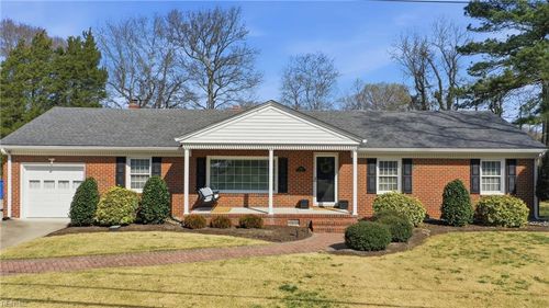 2420 River Oaks Drive, Chesapeake, VA, 23321 | Card Image