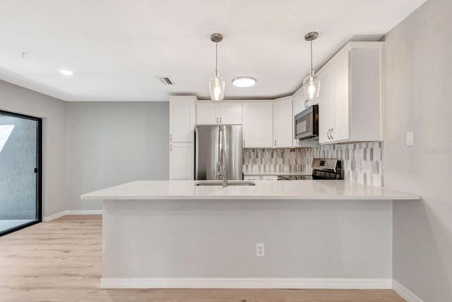 5192 Cedar Hammock Ln, House other with 3 bedrooms, 2 bathrooms and null parking in SARASOTA FL | Image 9