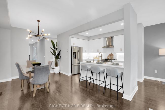 154 Anchusa Dr, House attached with 4 bedrooms, 4 bathrooms and 3 parking in Richmond Hill ON | Image 14