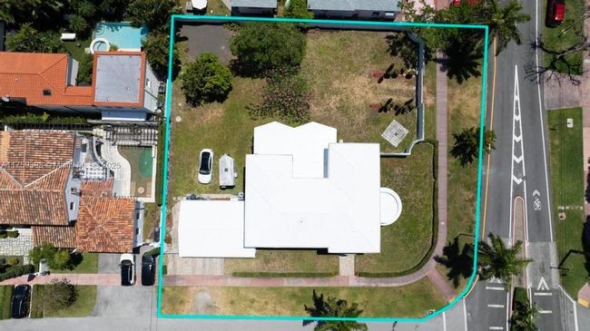 5861 Lagorce Dr, House other with 4 bedrooms, 4 bathrooms and null parking in Miami Beach FL | Image 4