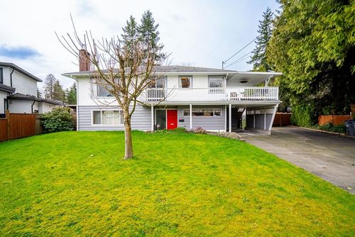 12448 97b Ave, Surrey, BC, V3V2H8 | Card Image