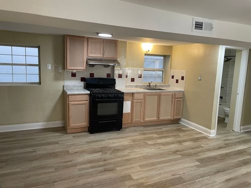 3328 S Damen Ave, Chicago, IL, 60608-6111 | Card Image