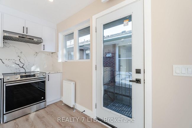 UNIT-2 - 25 Templar Dr, Home with 1 bedrooms, 1 bathrooms and 1 parking in Etobicoke ON | Image 7
