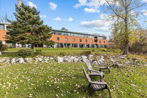 apt-8-100 W Canal St, Winooski, VT, 05404-2155 | Card Image