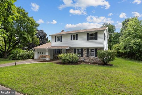 1130 Dorum Ave, STATE COLLEGE, PA, 16801-4101 | Card Image