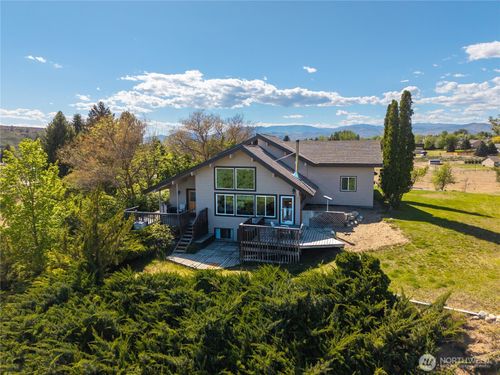 13 E Parkway St, Omak, WA, 98841-9620 | Card Image