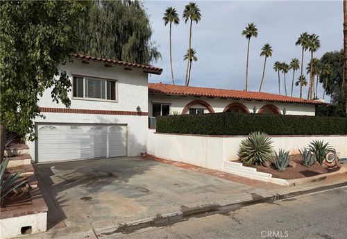 49895 Avenida Montero, La Quinta, CA, 92253-2376 | Card Image